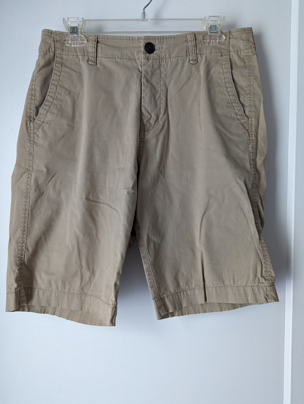 Aeropostale Men's Shorts 30W Flat Front Khaki Chino Essential Casual Preppy